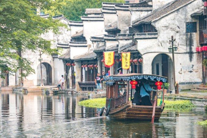 福特Bronco定名“烈马”,2.3T动力,选它还是坦克300?