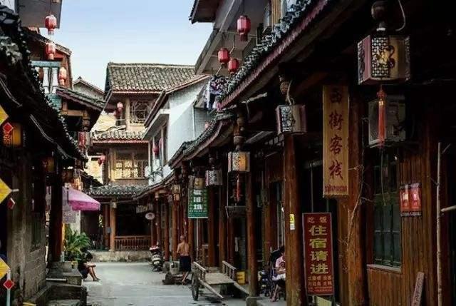 熊晓泉当选湖北省教科文卫体工会主席